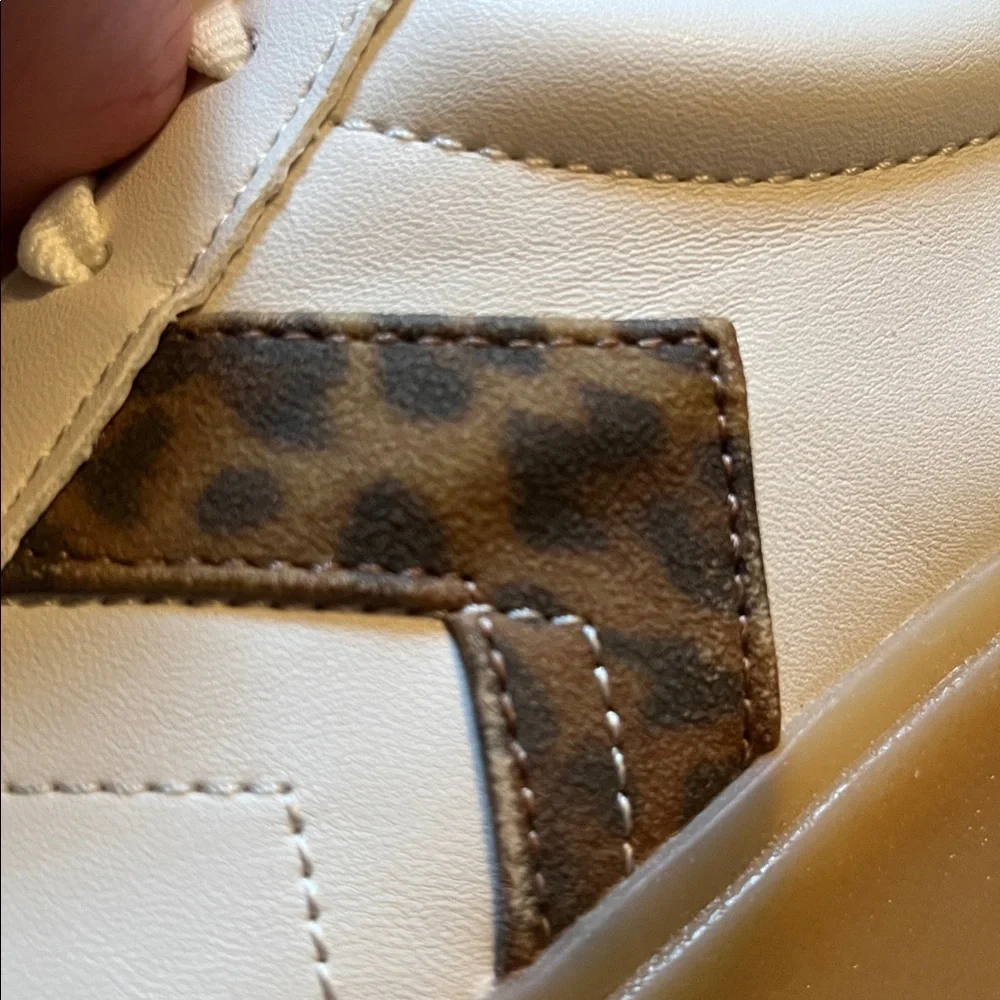 Dr. Scholl’s Size 9 Madison Lace Ivory Vegan Sneakers Leopard Accent Nonskid EUC